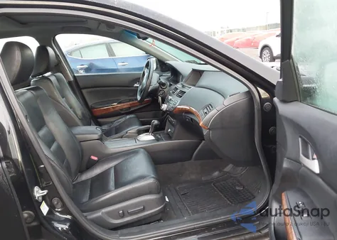 2011 Honda Accord 2.4 Ex-L from USA, damaged, VIN 1HGCP2F87BA136674